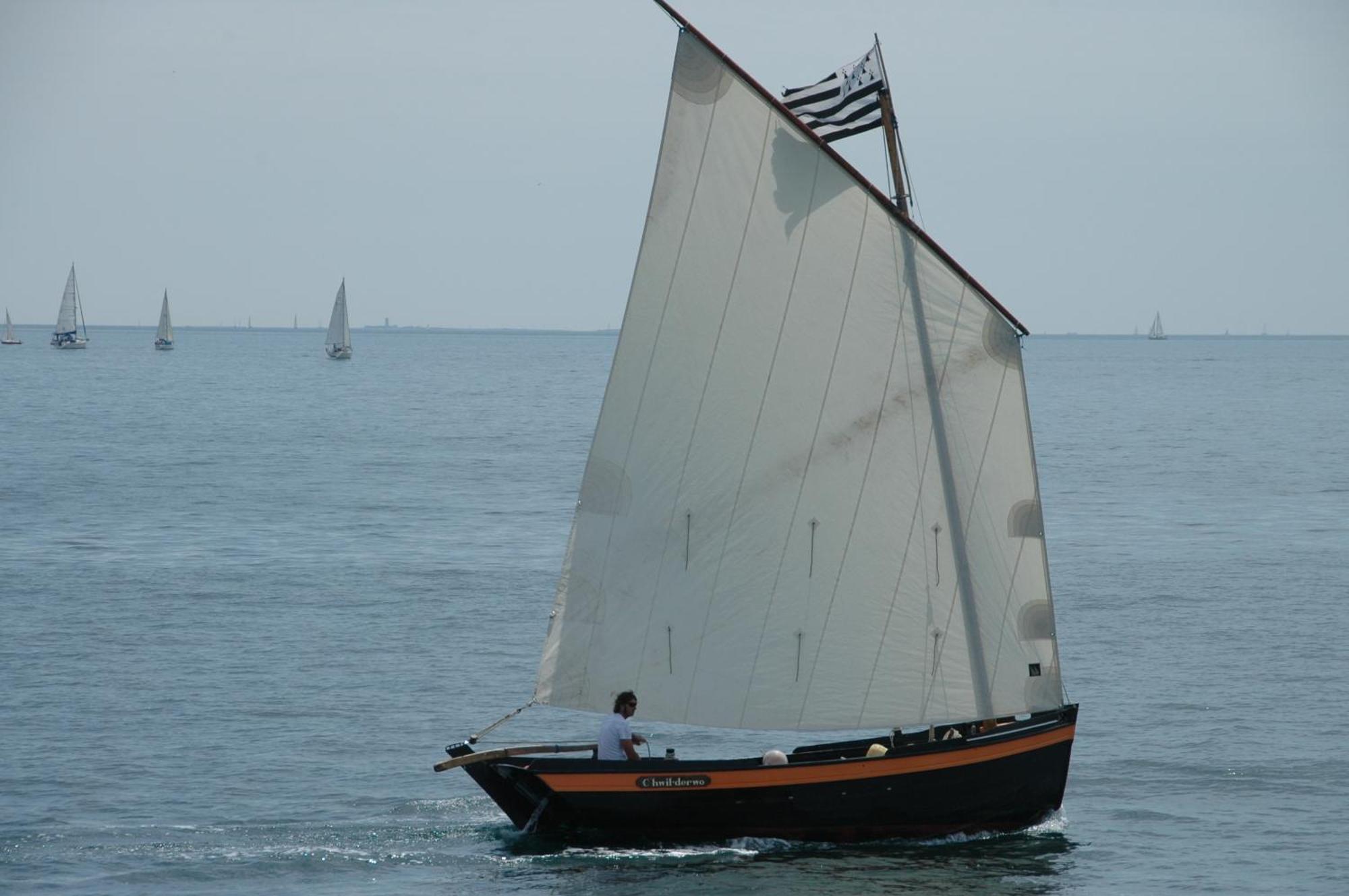 Votre Vue, La Mer, Les Bateaux !!! Wir Sprechen Flieben Deutsch, Touristentipps, We Speak English Concarneau Exterior photo